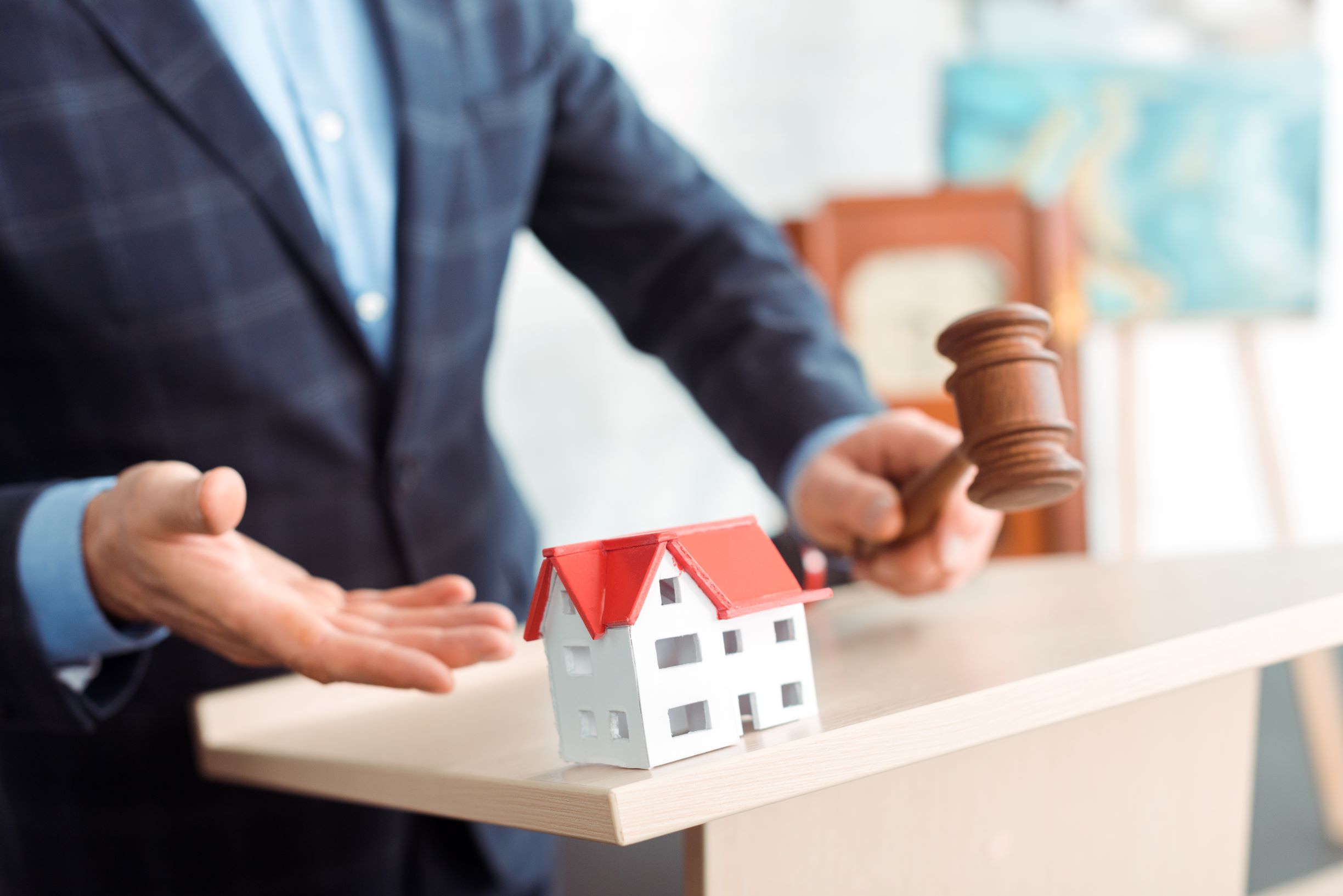 A guide to buying a house at auction